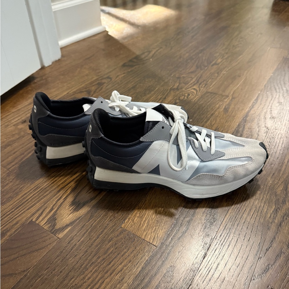 Men's Black and White Sneakers